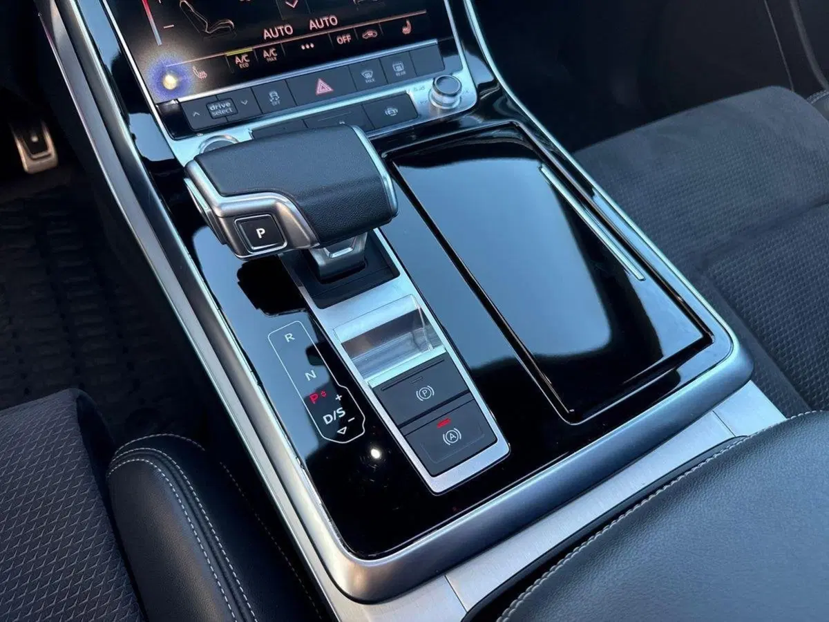 Audi Q8 Sportback usata a Firenze (16)