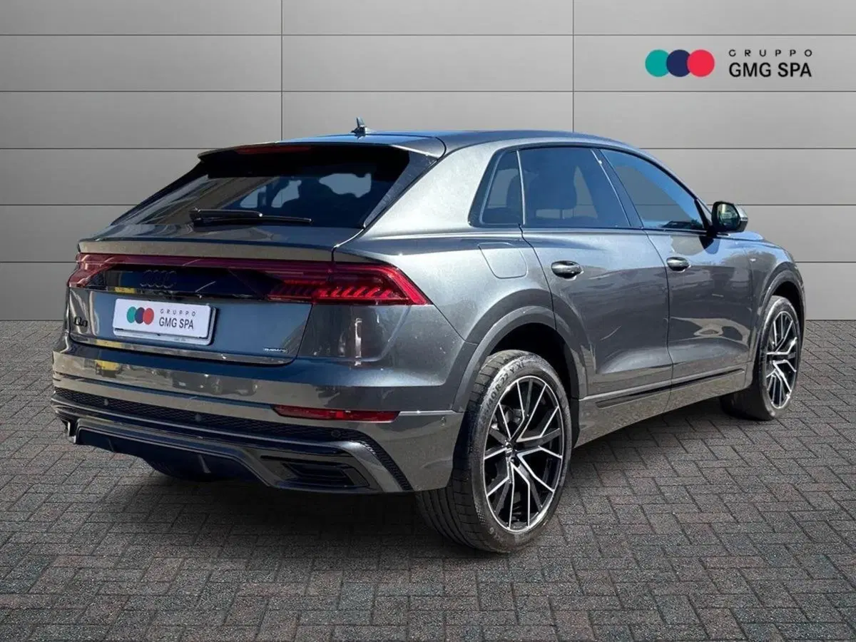 Audi Q8 Sportback usata a Firenze (3)