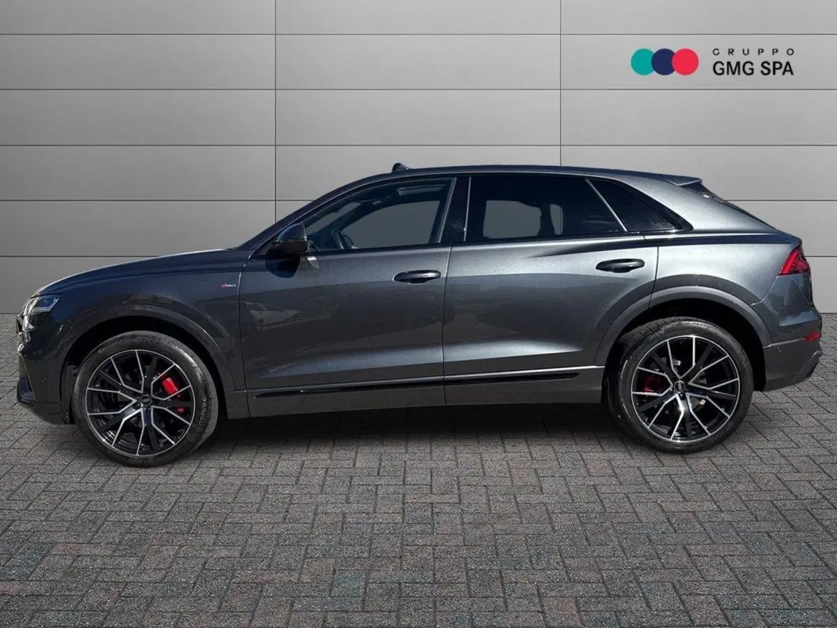 Audi Q8 Sportback usata a Firenze (5)