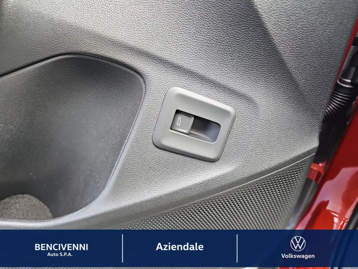 Volkswagen T-Roc usata a Catanzaro (18)