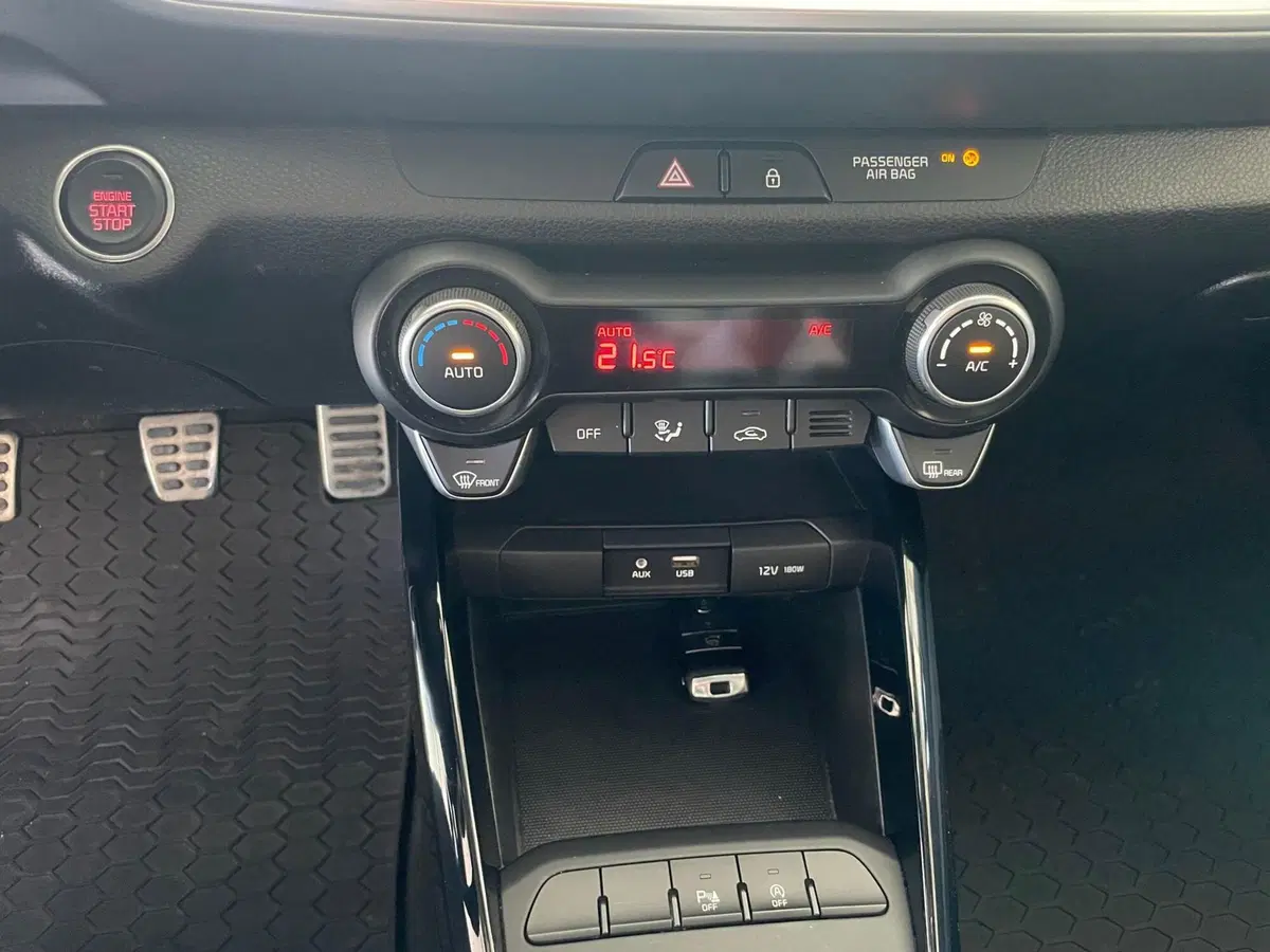 Kia Stonic usata a Lucca (16)