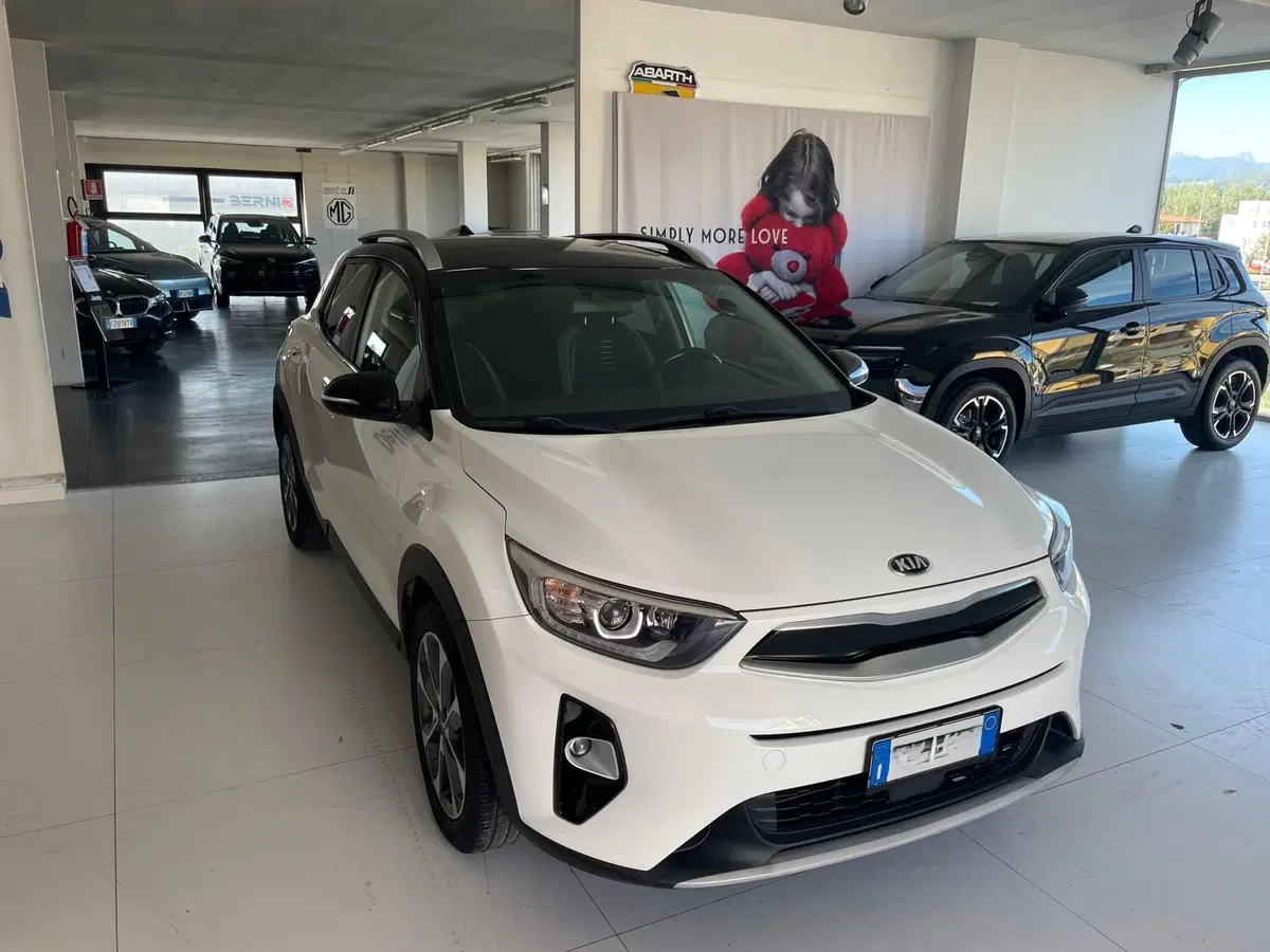 Kia Stonic usata a Lucca (7)