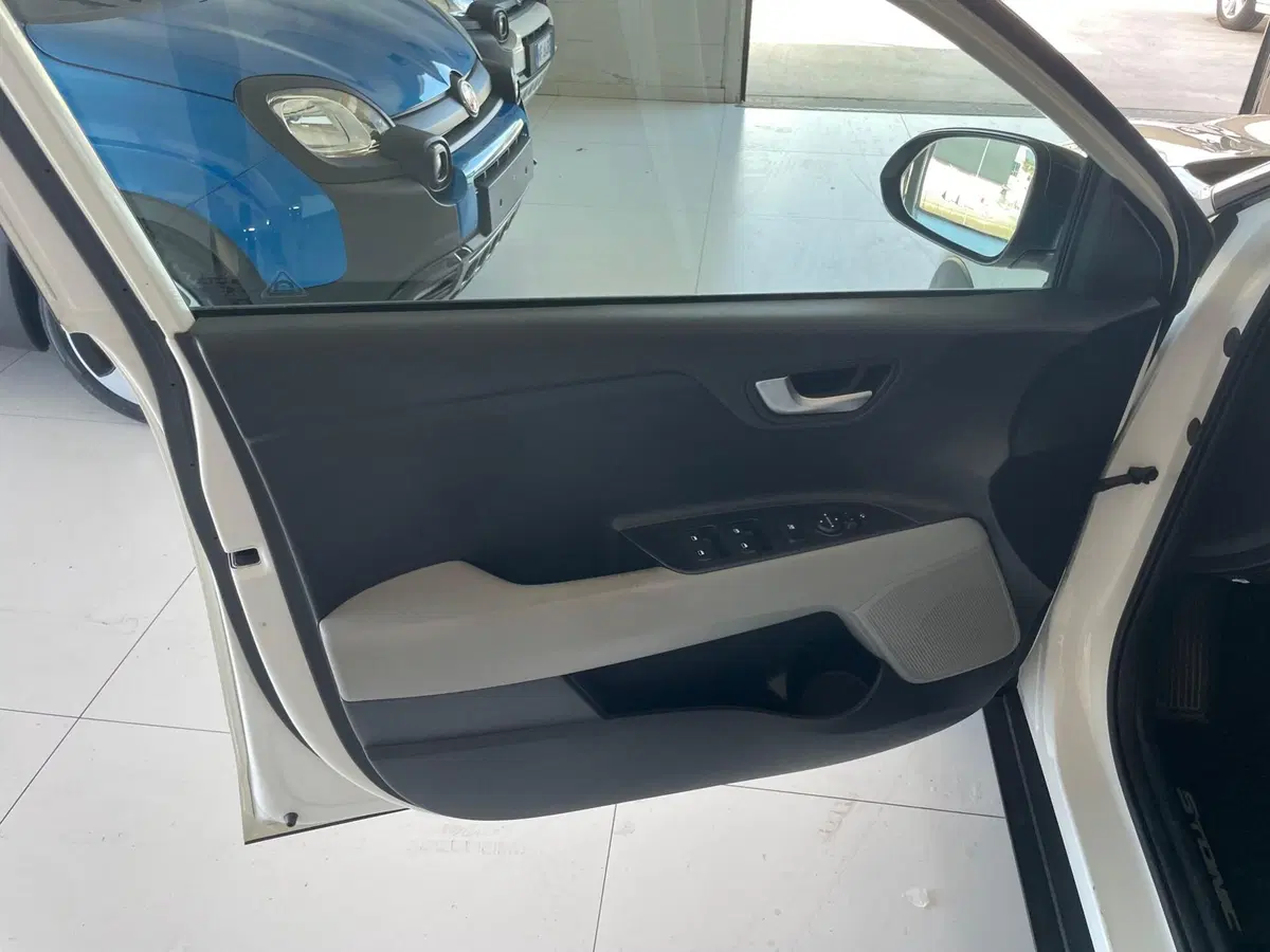 Kia Stonic usata a Lucca (9)