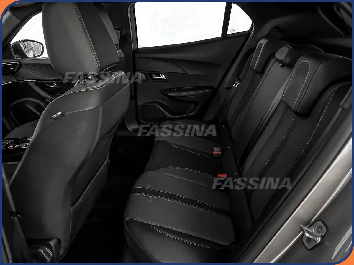 Peugeot 2008 usata a Milano (10)