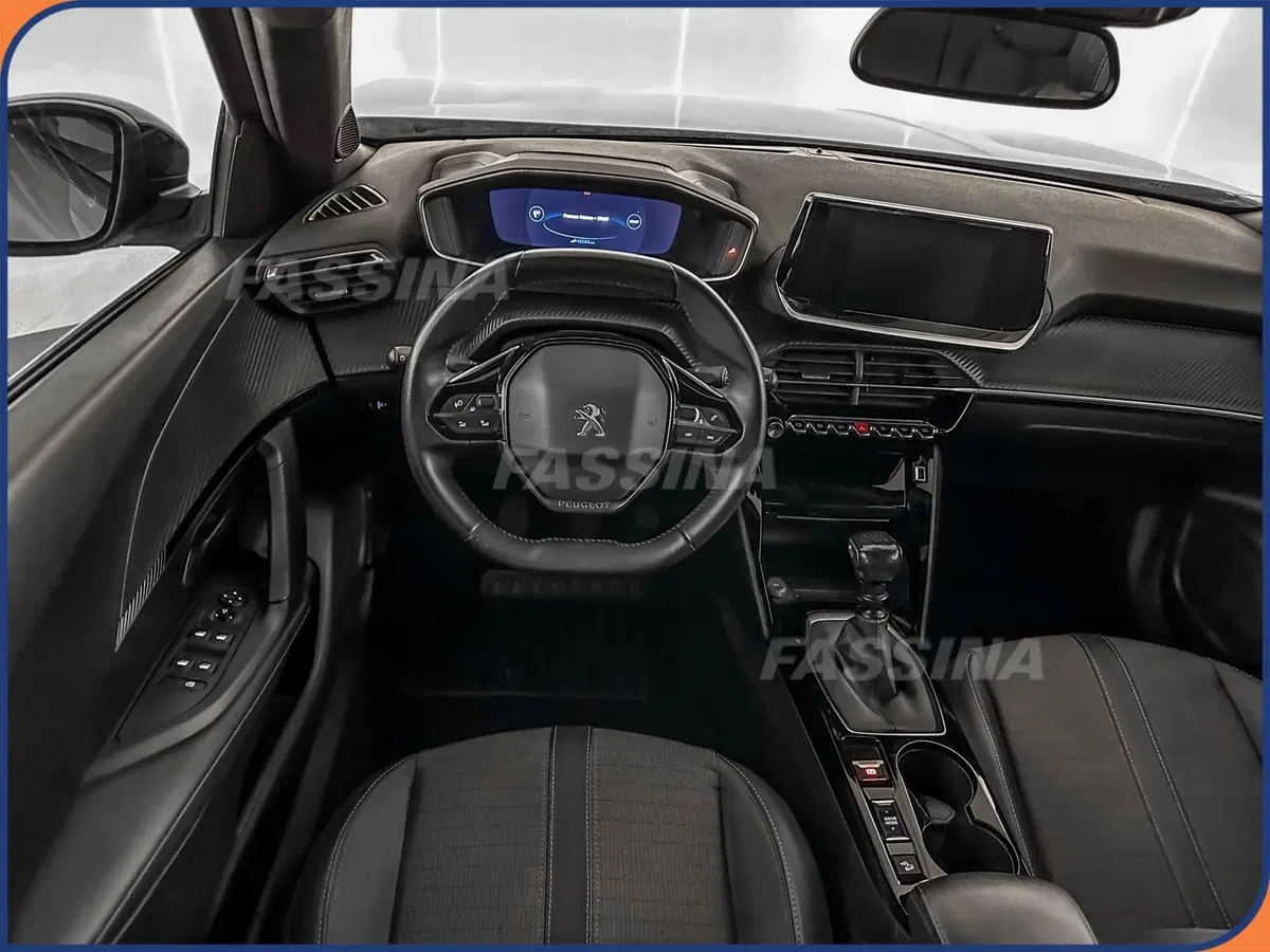 Peugeot 2008 usata a Milano (11)