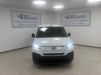Fiat Doblò Furgone van M 1.5 diesel 100cv serie speciale 25th nuova a Carini