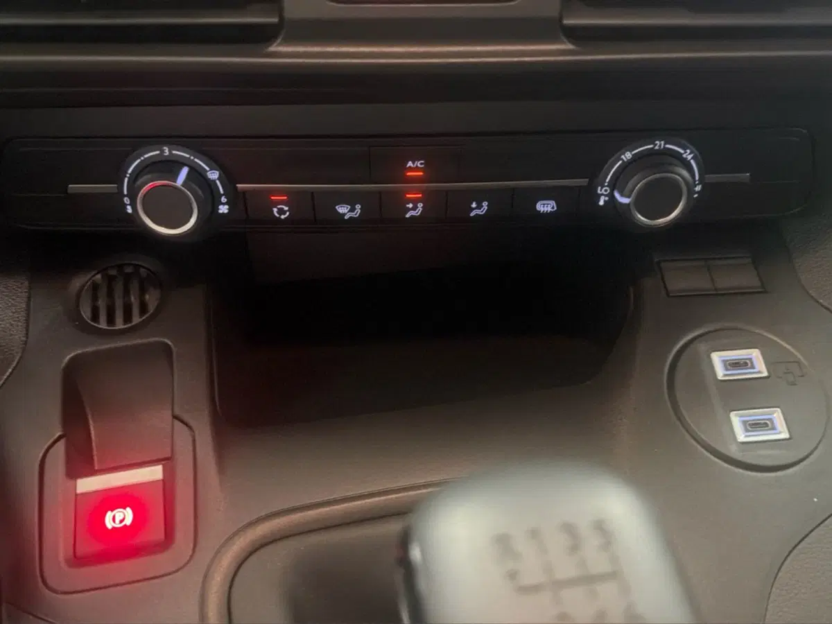 Fiat Doblò Furgone nuova a Palermo (11)