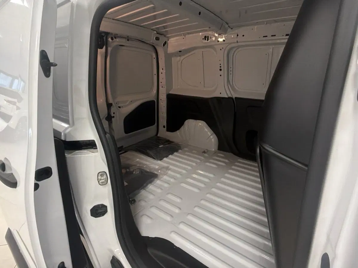 Fiat Doblò Furgone nuova a Palermo (14)