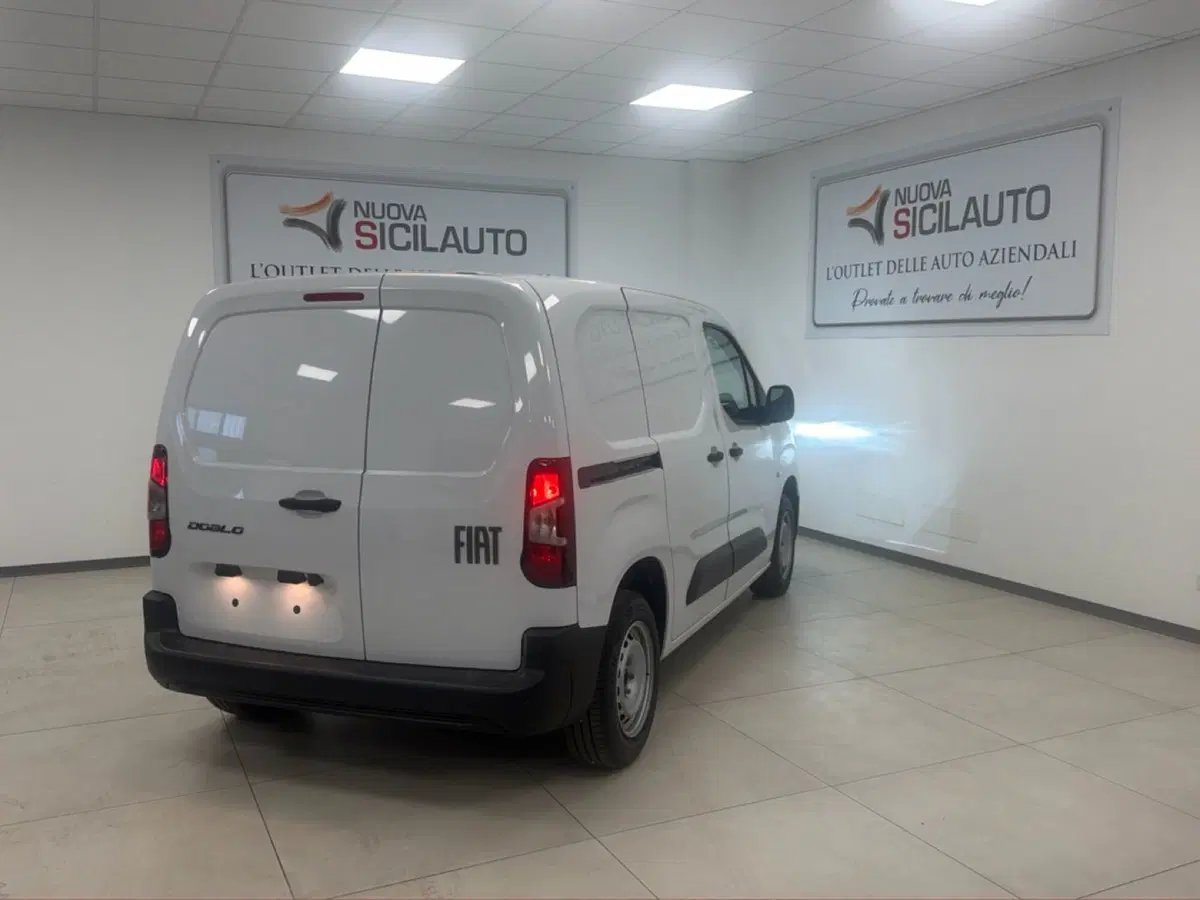 Fiat Doblò Furgone nuova a Palermo (18)