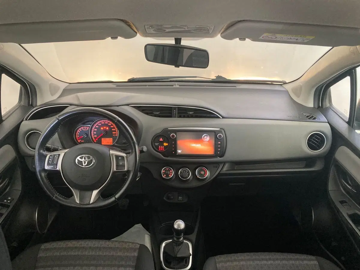 Toyota Yaris usata a Foggia (4)