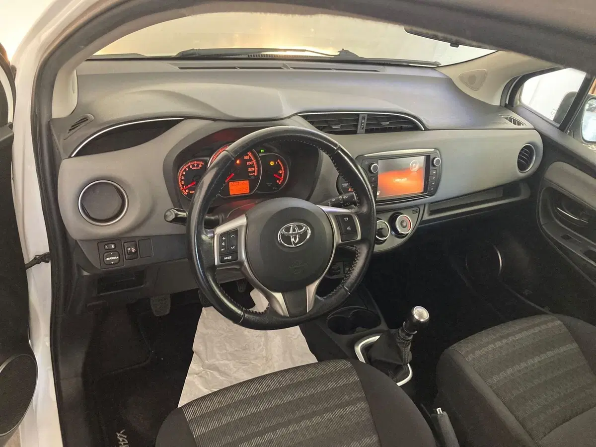 Toyota Yaris usata a Foggia (5)