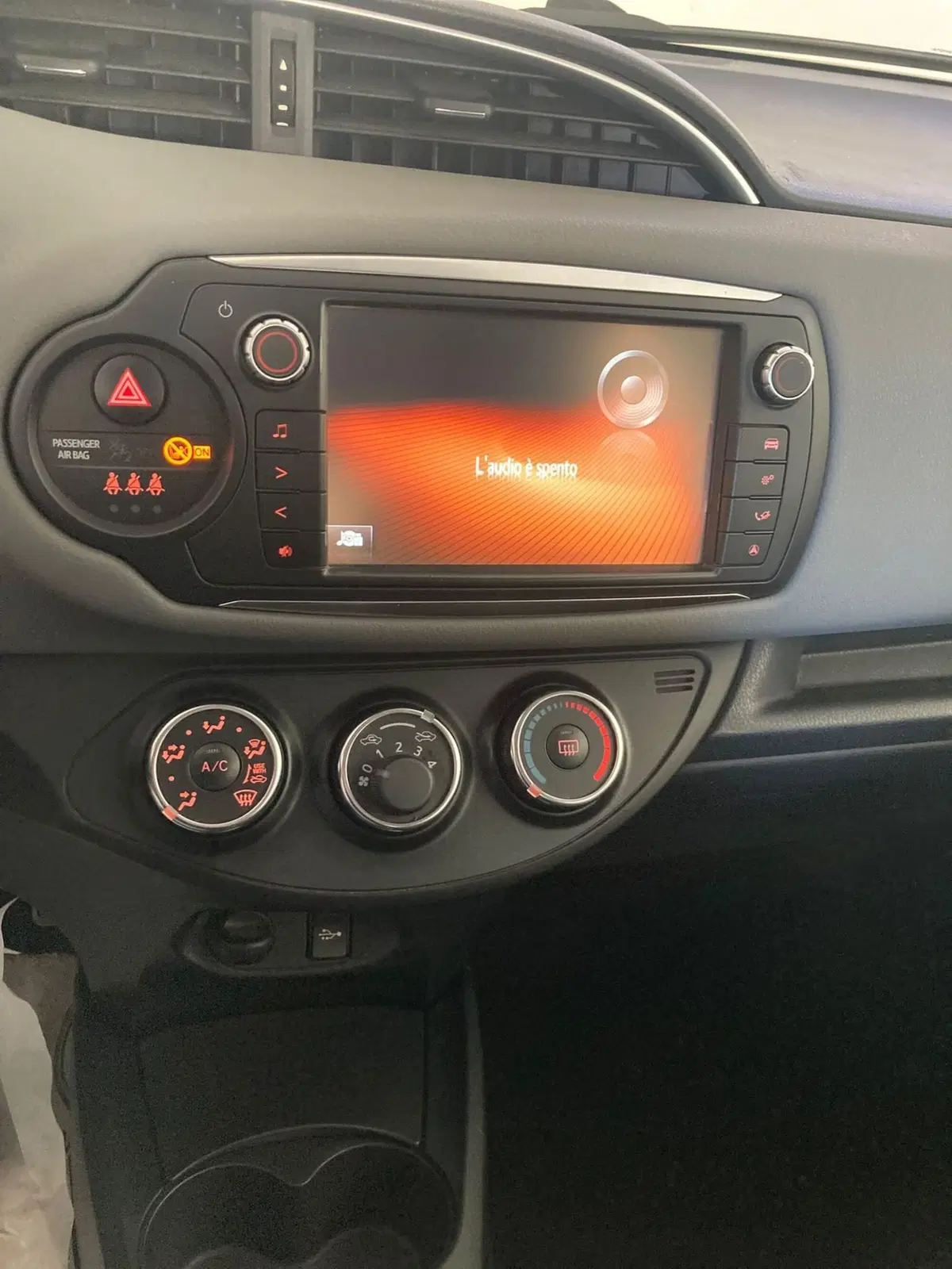 Toyota Yaris usata a Foggia (8)