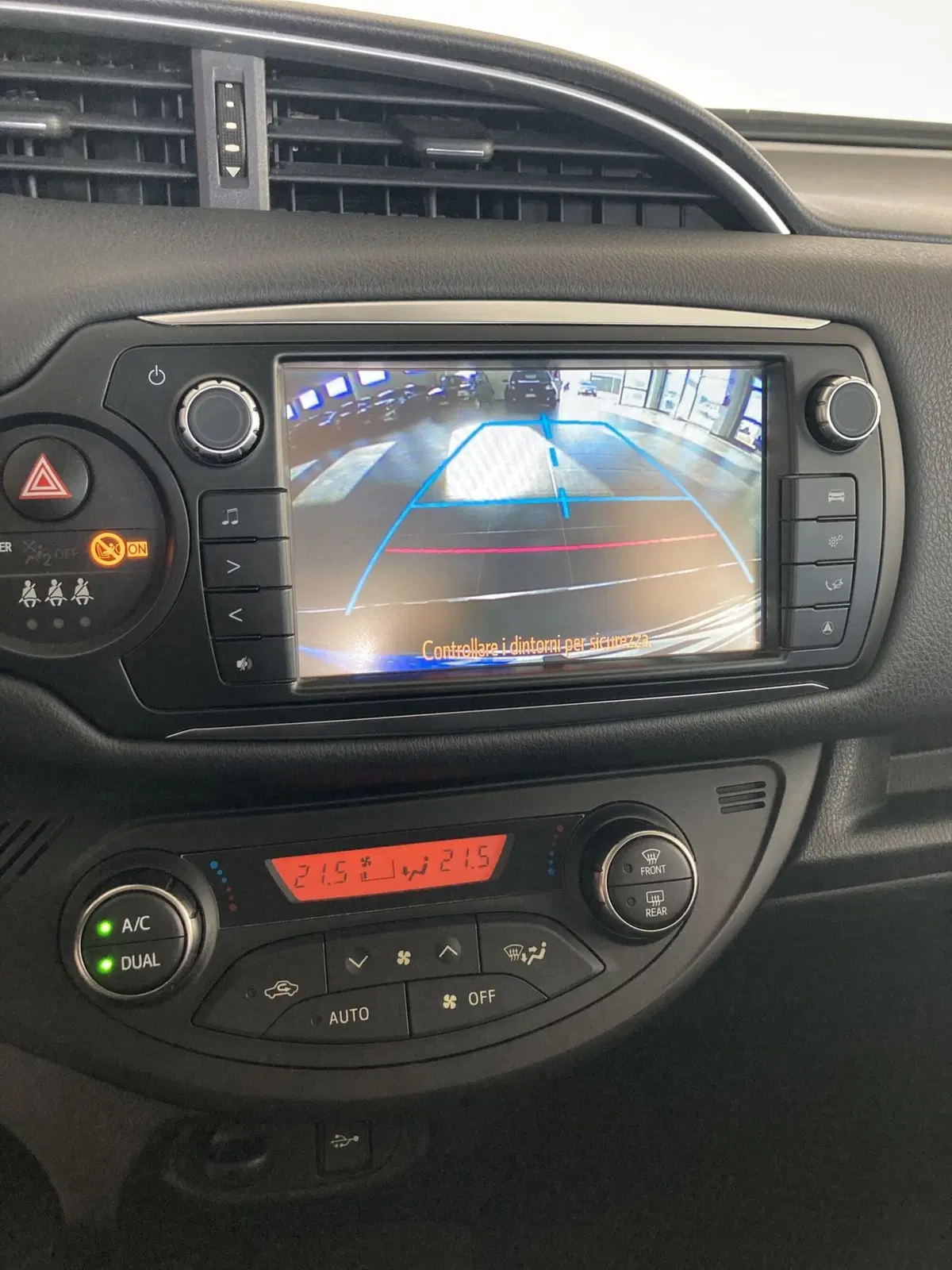 Toyota Yaris usata a Foggia (16)