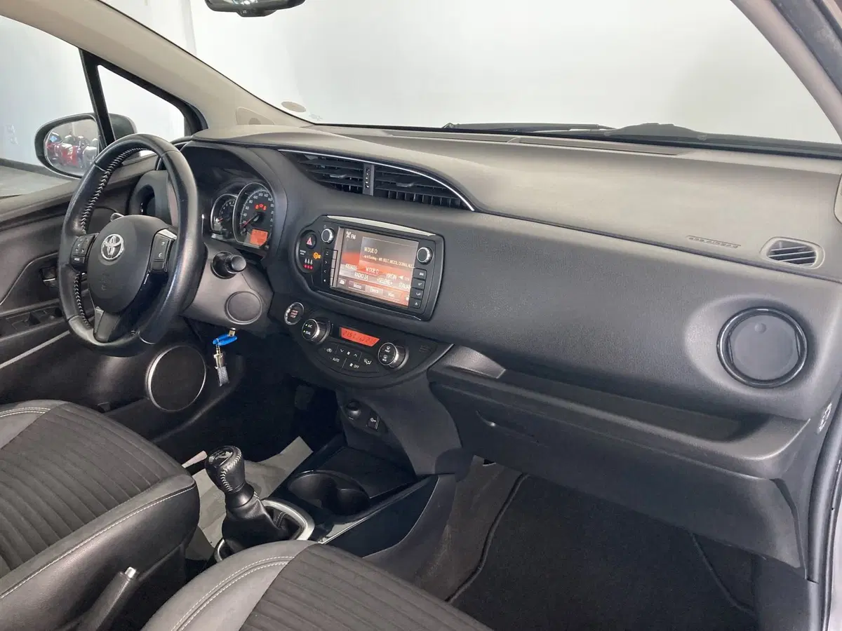 Toyota Yaris usata a Foggia (18)