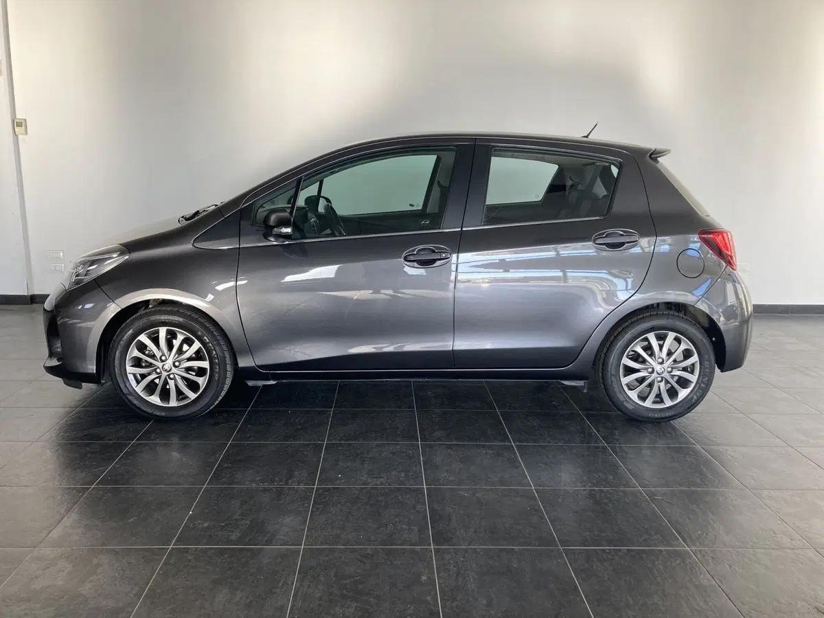 Toyota Yaris usata a Foggia (4)