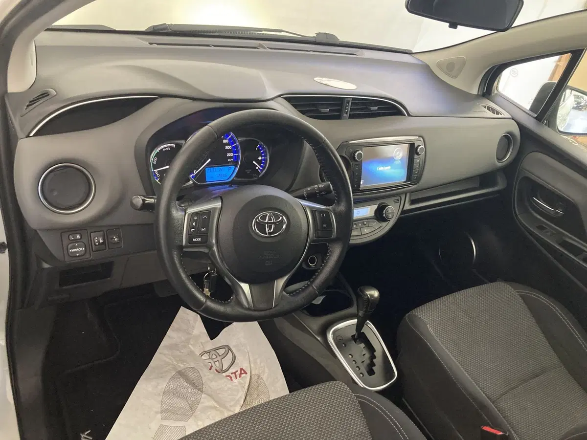 Toyota Yaris usata a Foggia (10)