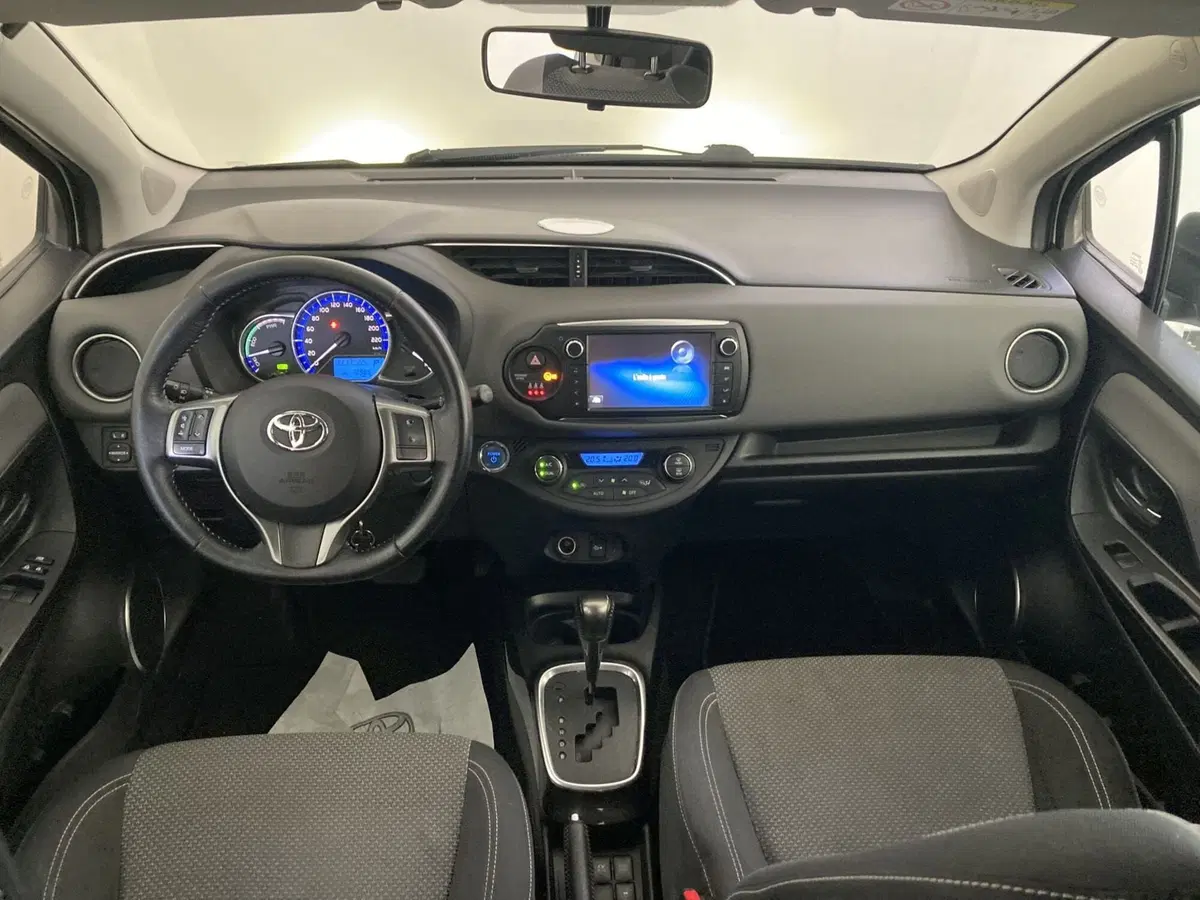 Toyota Yaris usata a Foggia (15)
