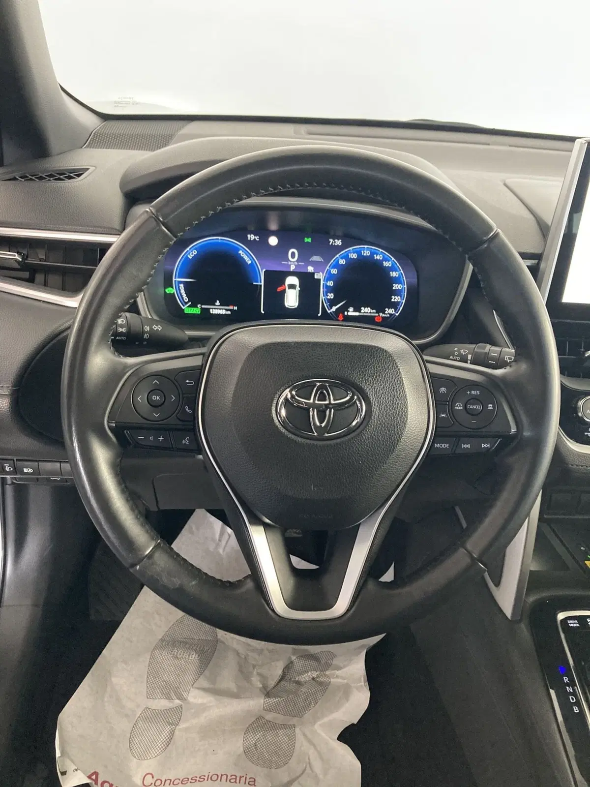 Toyota Corolla Cross Hybrid usata a Foggia (13)