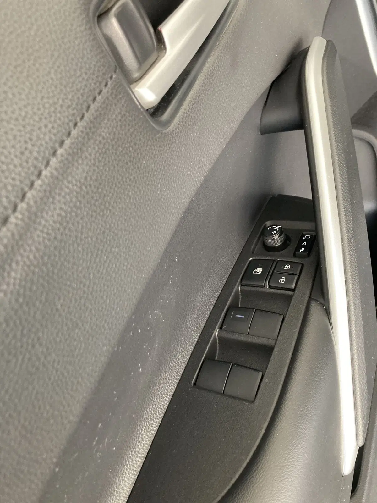 Toyota Corolla Cross Hybrid usata a Foggia (8)