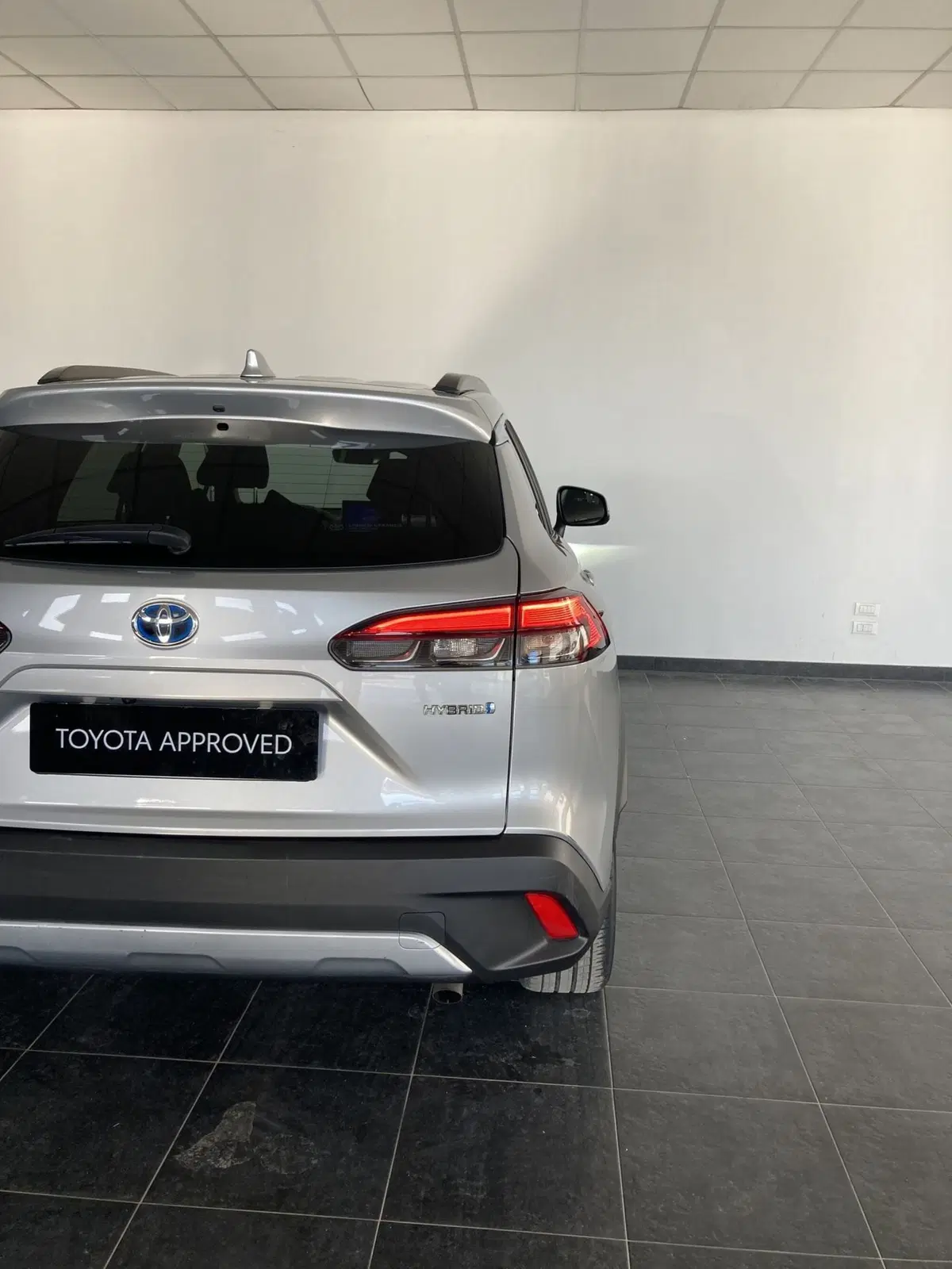 Toyota Corolla Cross Hybrid usata a Foggia (9)