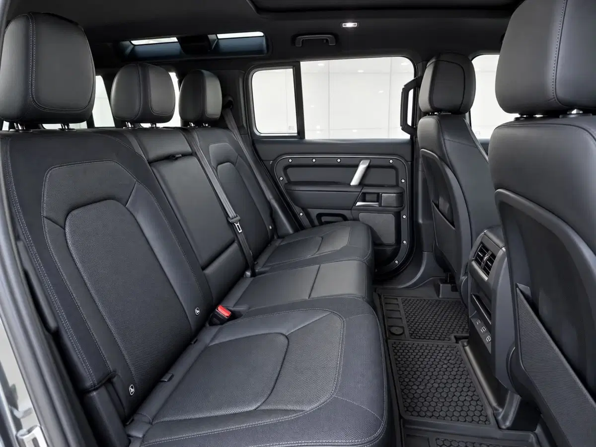 Land Rover Defender usata a Brescia (5)