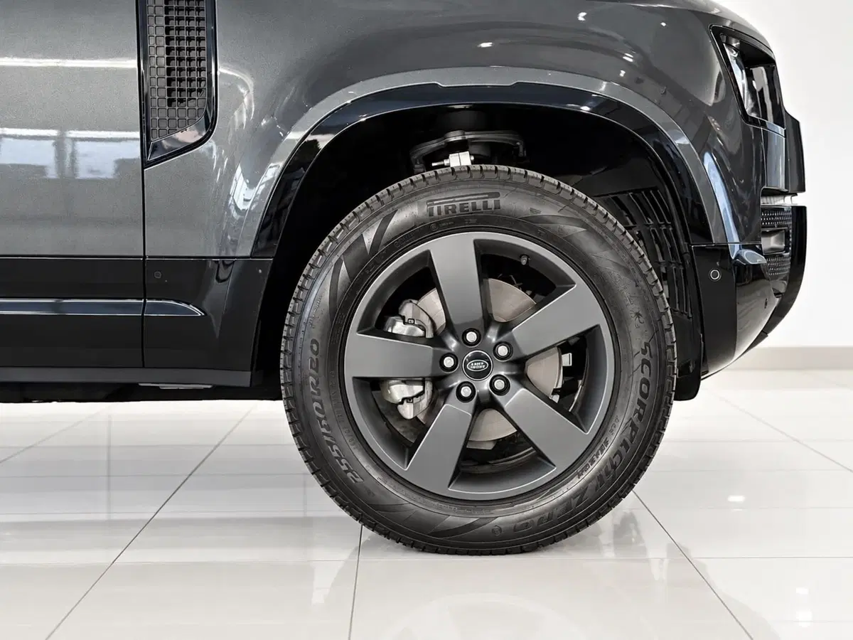 Land Rover Defender usata a Brescia (9)