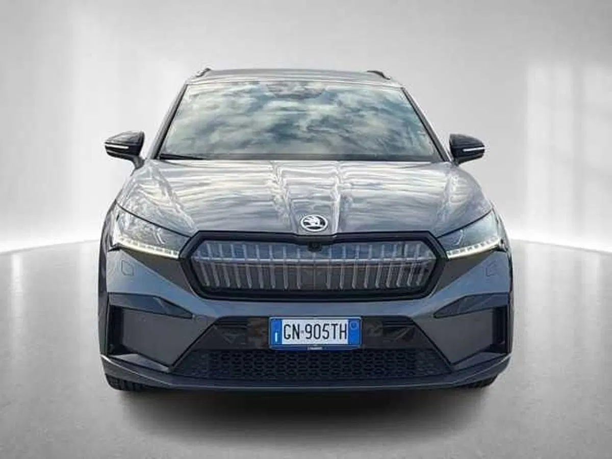 Skoda Enyaq usata a Ravenna (8)