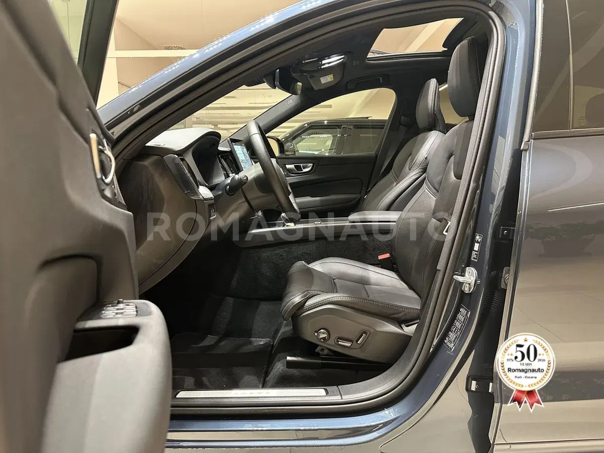 Volvo XC60 usata a Forlì-Cesena (14)