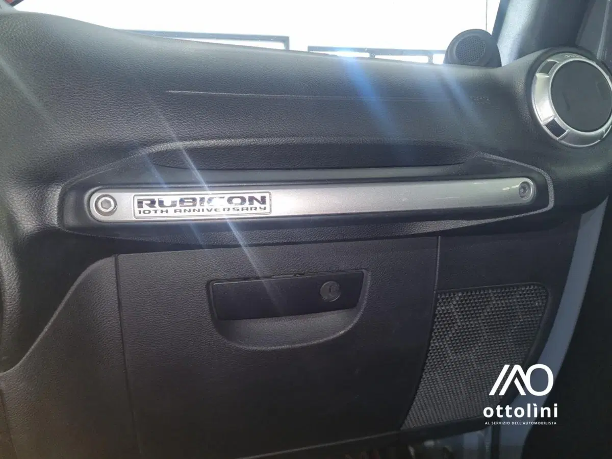 Jeep Wrangler usata a Cagliari (17)