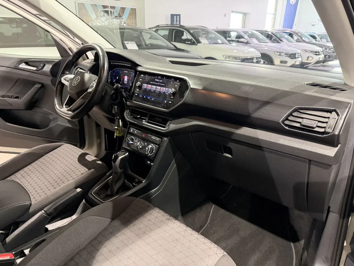 Volkswagen T-Cross usata a Genova (10)