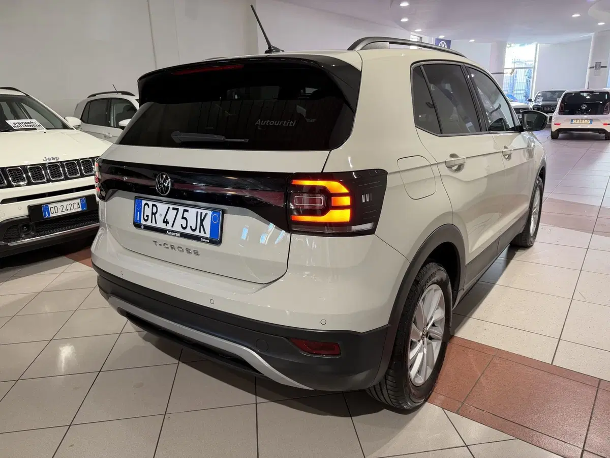 Volkswagen T-Cross usata a Genova (5)