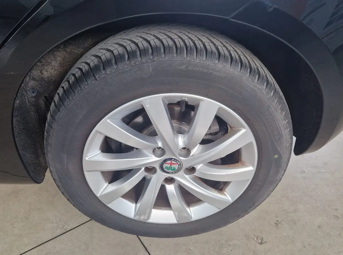 Alfa Romeo Giulietta usata a Terni (10)
