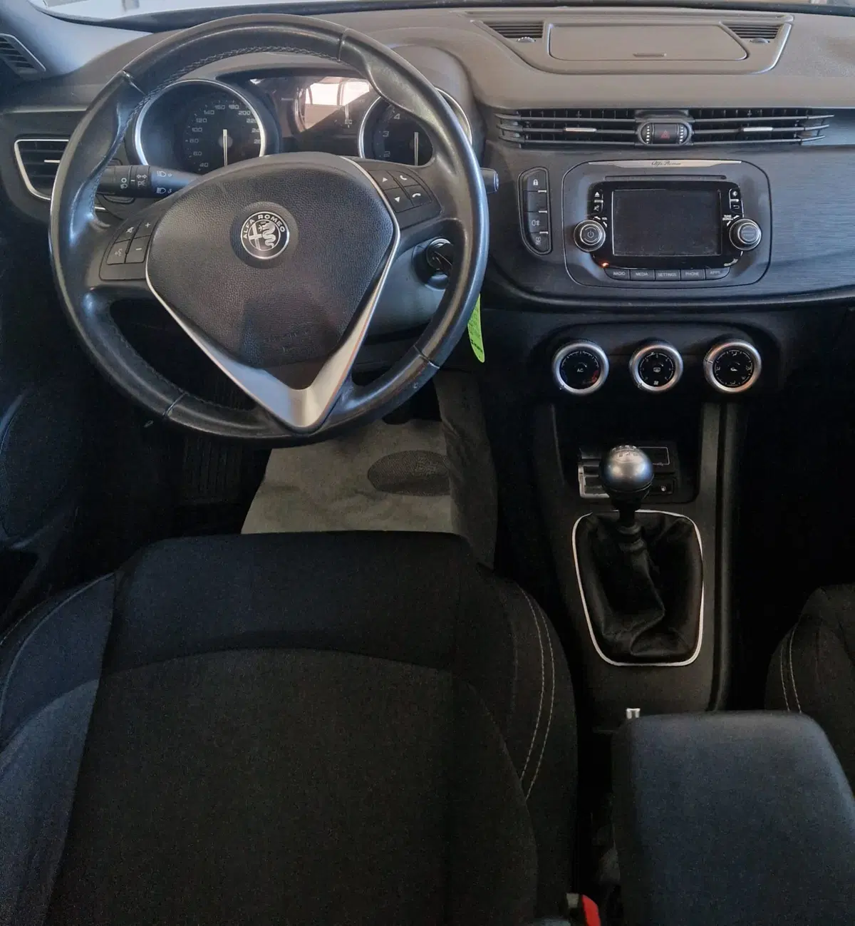 Alfa Romeo Giulietta usata a Terni (5)