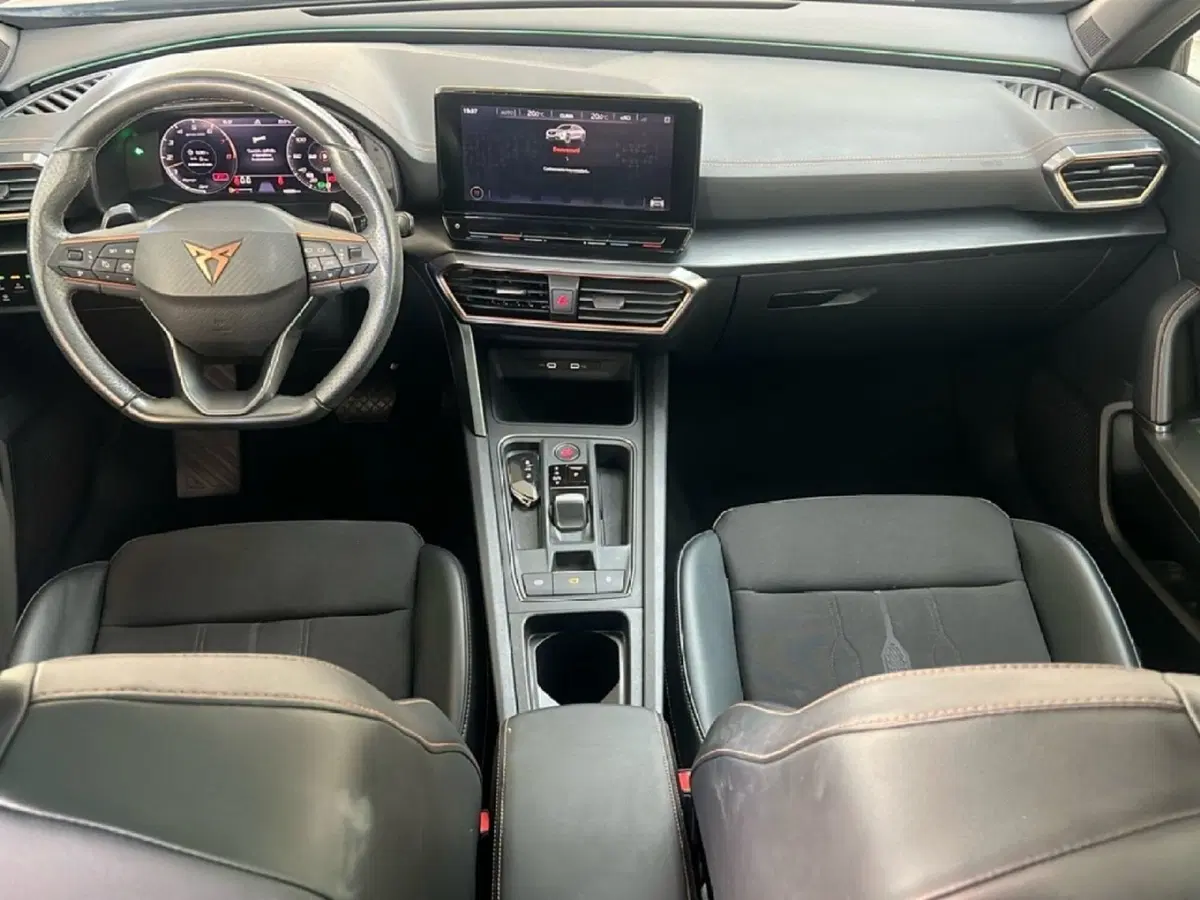 Cupra Formentor usata a Roma (11)
