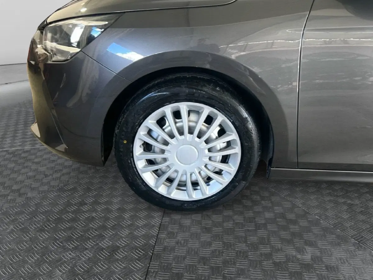 Opel Corsa usata a Roma (9)