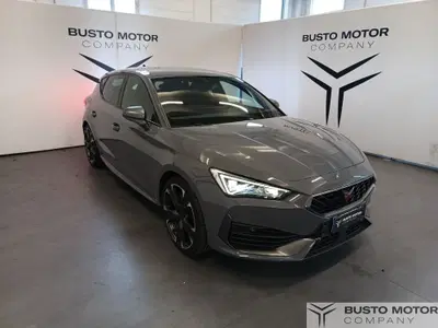 Cupra Leon Leon 1.4 e-HYBRID 245 CV DSG VZ Carbon del 2023 usata a Olgiate Olona