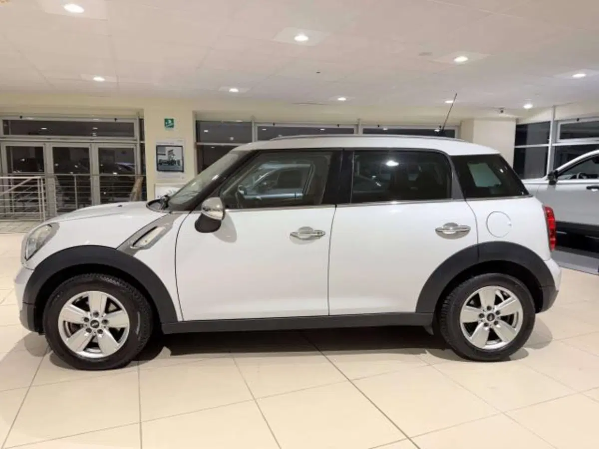 MINI Mini Countryman usata a Savona (3)