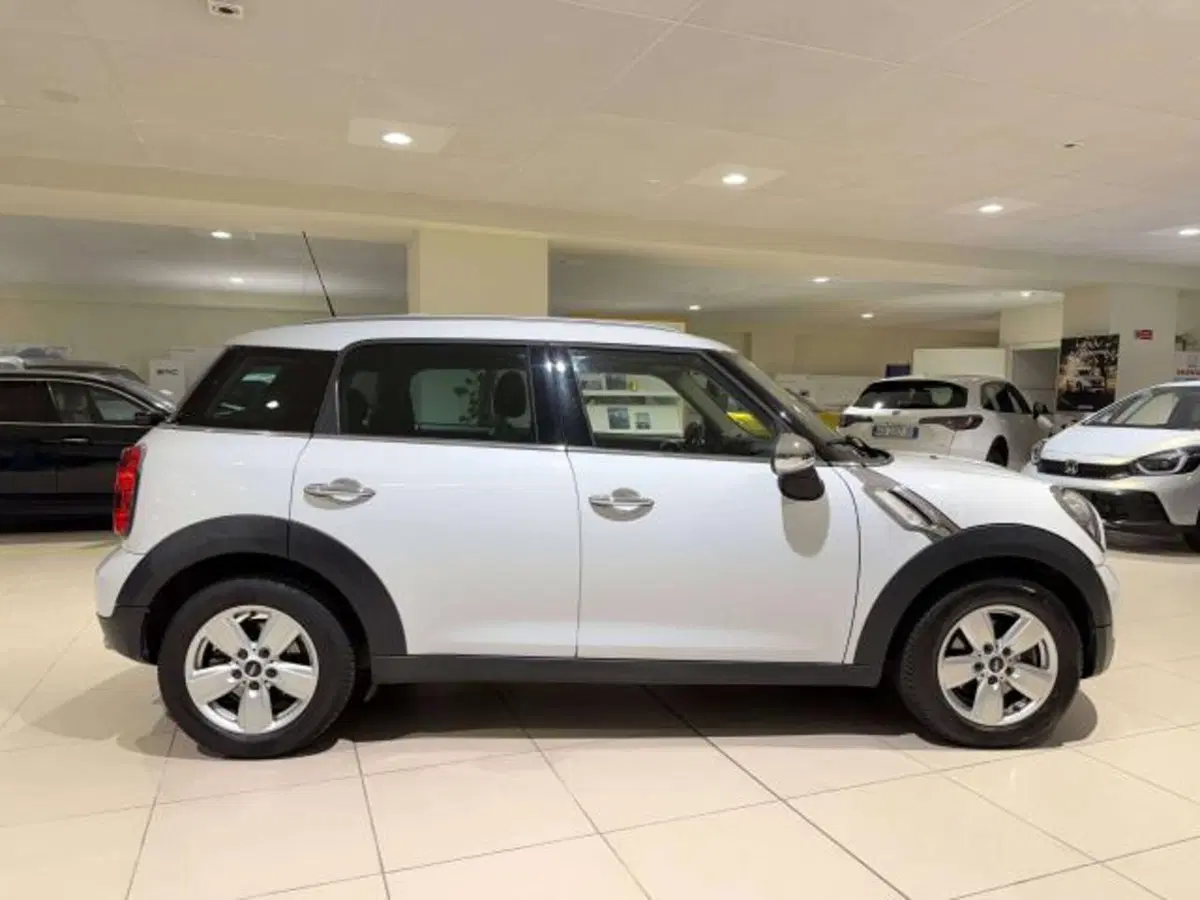 MINI Mini Countryman usata a Savona (7)