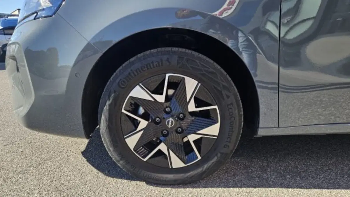 Nissan Townstar usata a Lucca (19)