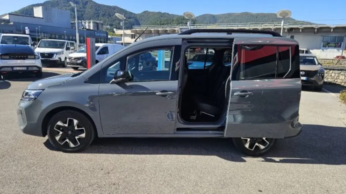Nissan Townstar usata a Lucca (8)