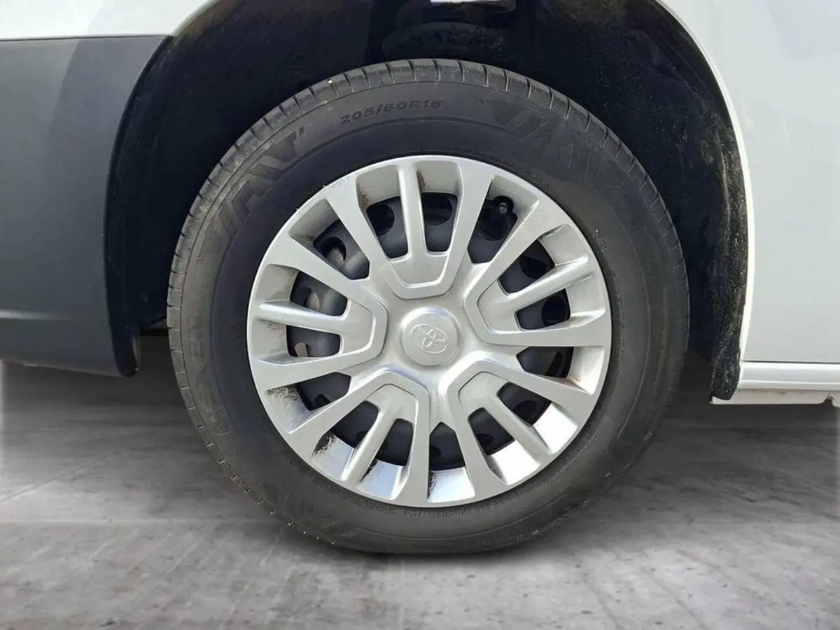 Toyota Proace City Furgone usata a Torino (6)