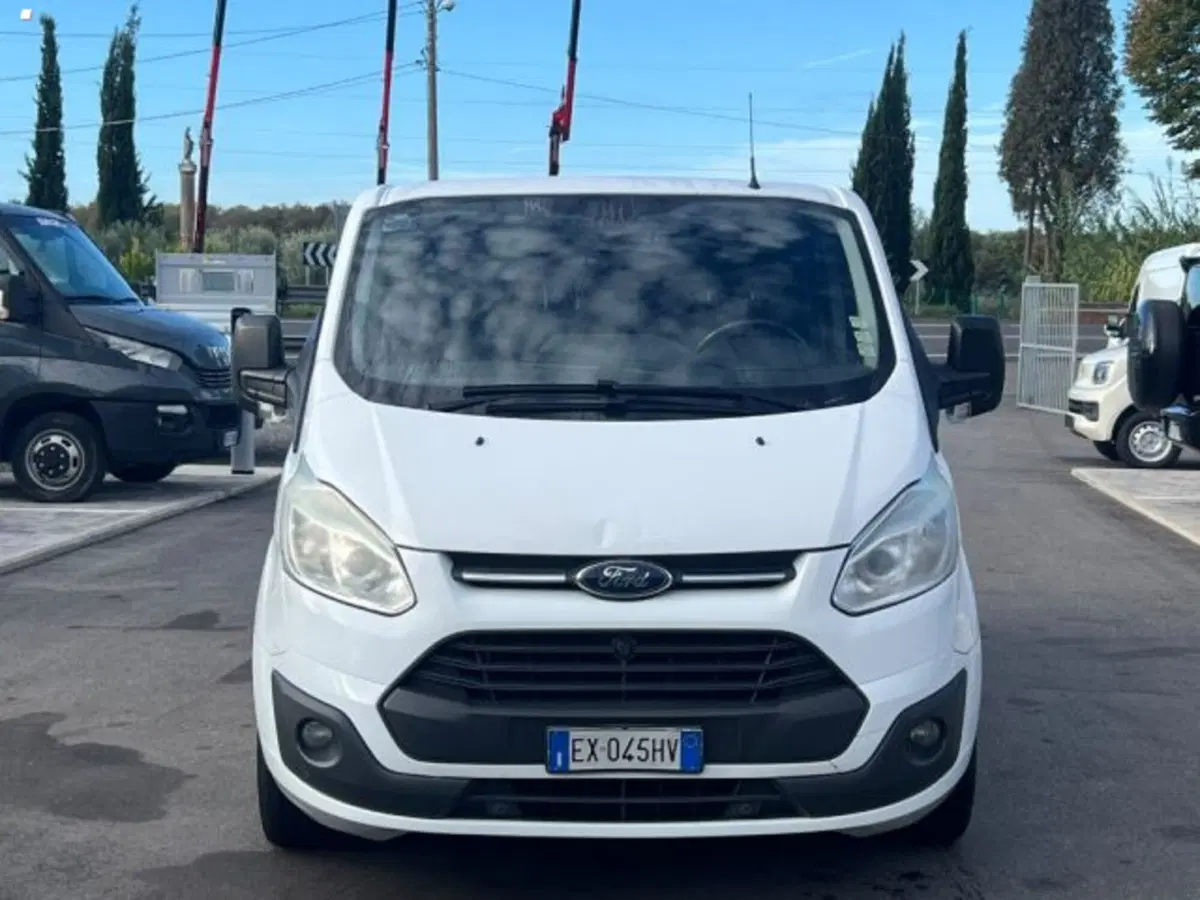 Ford Transit Custom Furgone usata a Lucca (2)