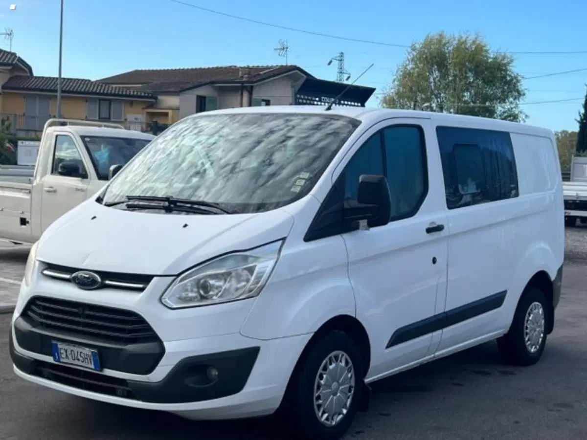 Ford Transit Custom Furgone usata a Lucca (3)