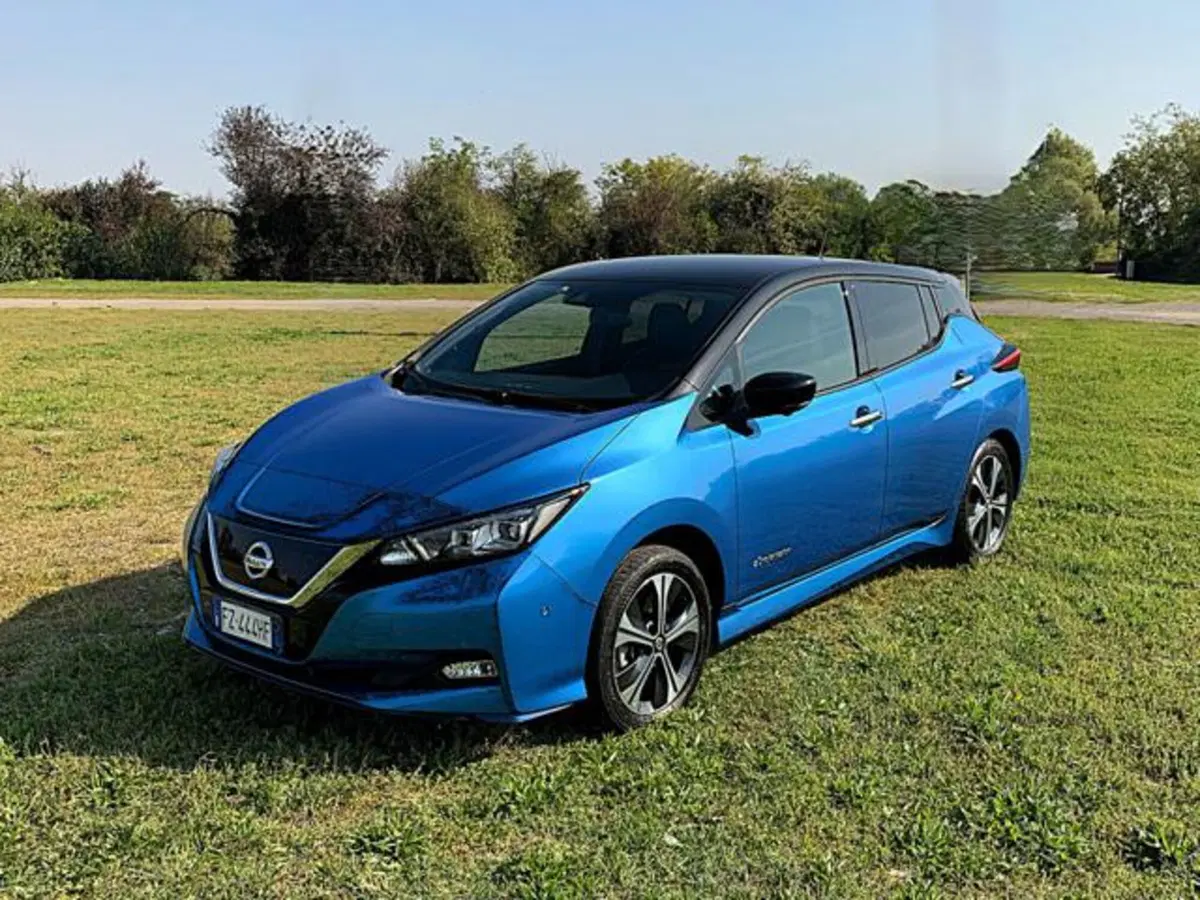 Nissan Leaf usata a Como