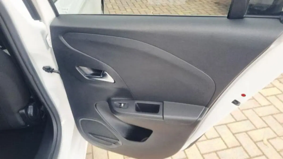 Opel Corsa usata a Savona (18)