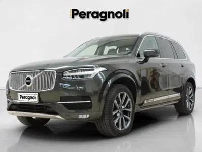Volvo XC90 D5 AWD Geartronic 7 posti Inscription del 2019 usata a Firenze