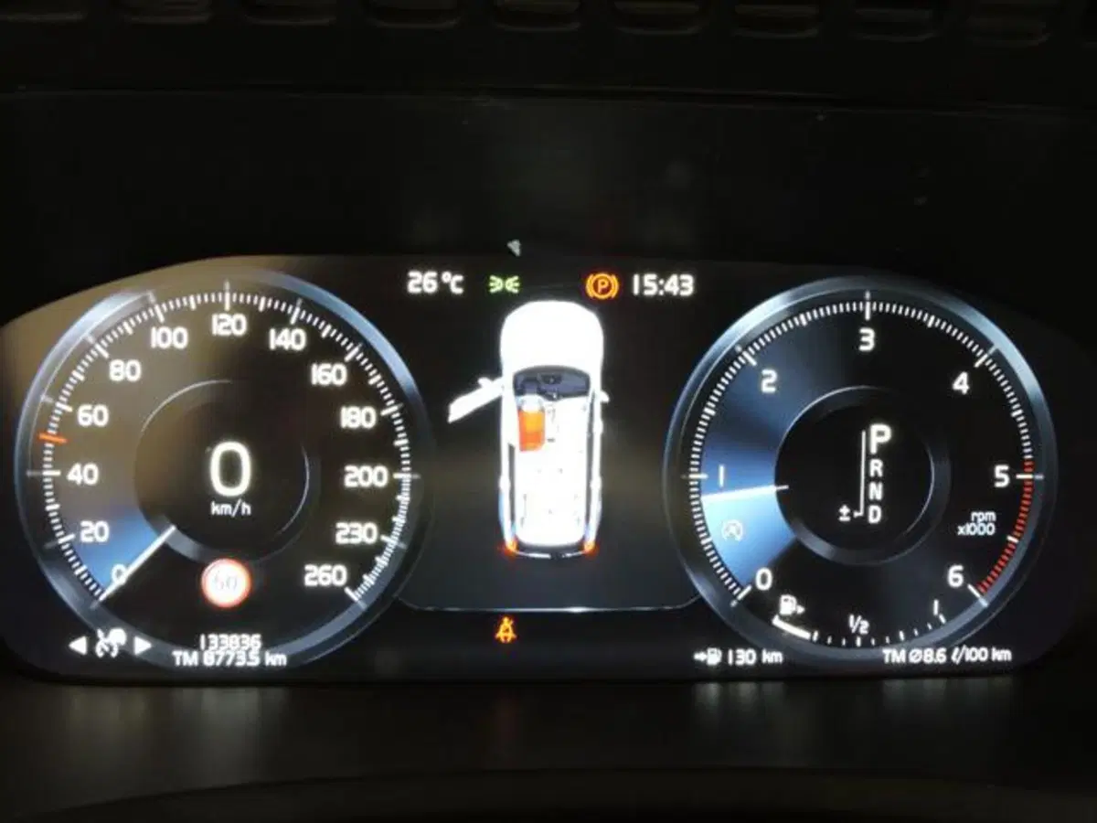 Volvo XC90 usata a Firenze (10)