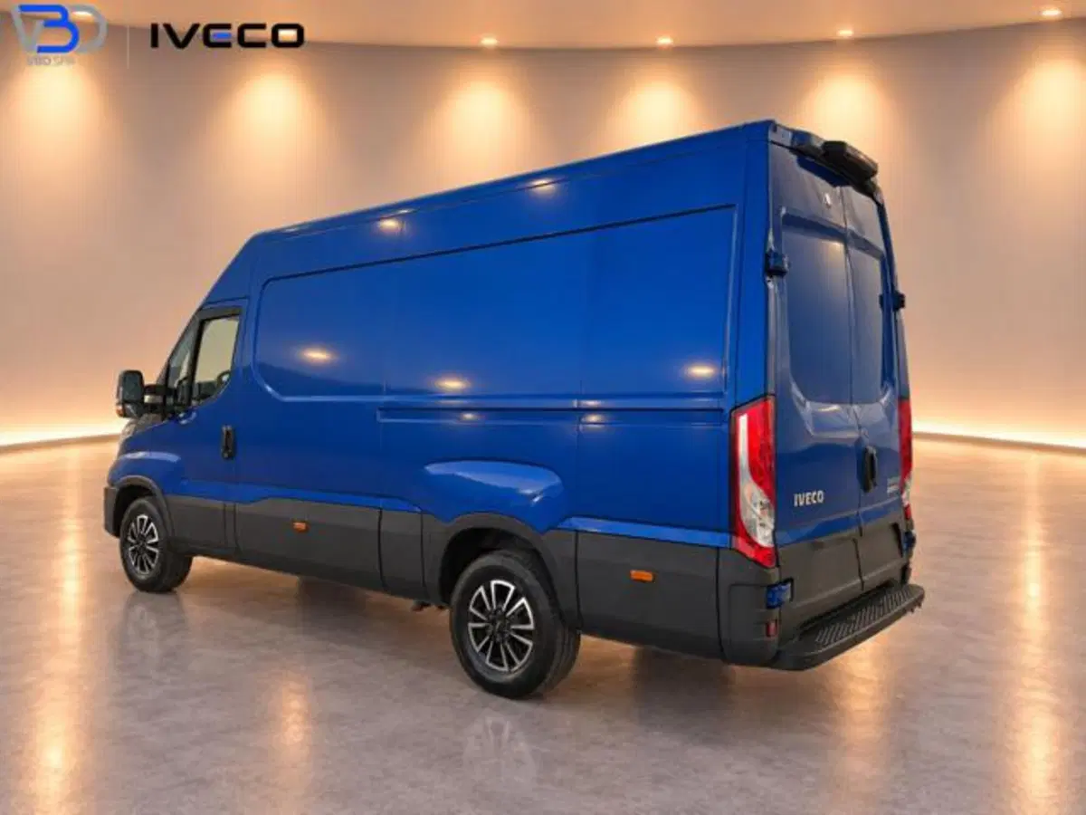 Iveco Daily Furgone usata a Brescia (7)