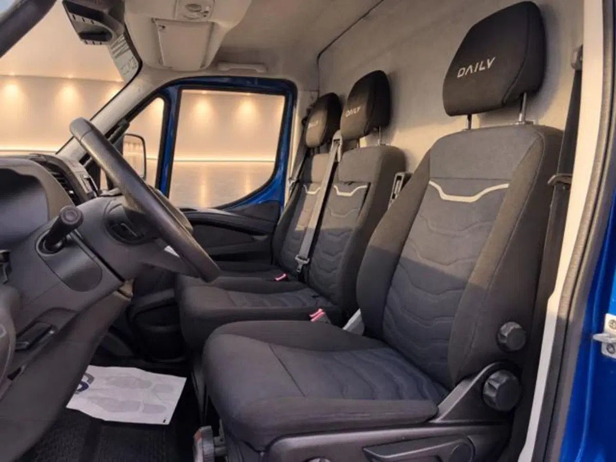Iveco Daily Furgone usata a Brescia (8)
