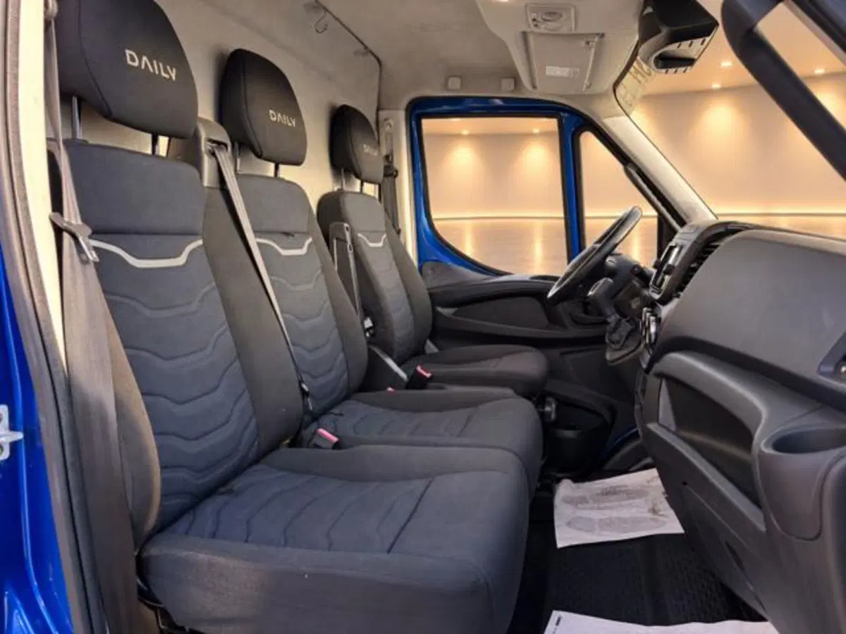 Iveco Daily Furgone usata a Brescia (9)